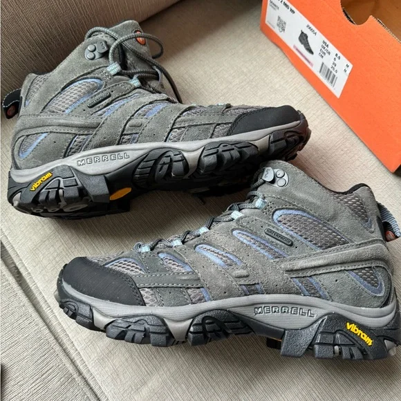 Merrel Women’s Hiking Boots - Size 8.5 - New with Box - Picture 6 of 6